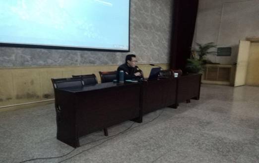 就业报告现场