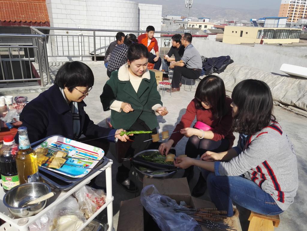 公司教职工活动现场
