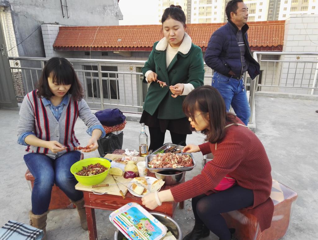 公司教职工活动现场